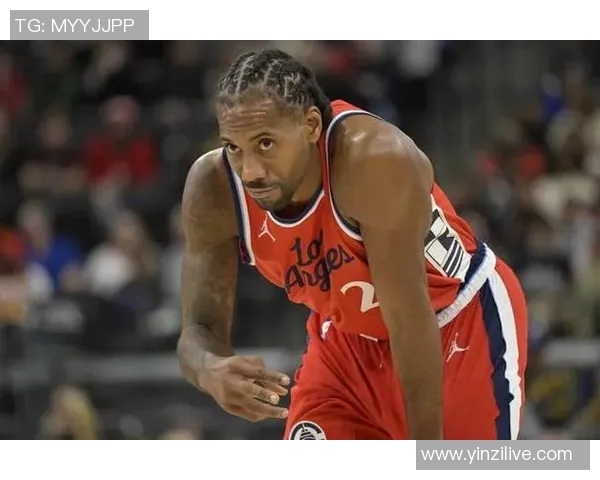 伦纳德受伤左腿骨折赛季报销，快船队季后赛前景堪忧